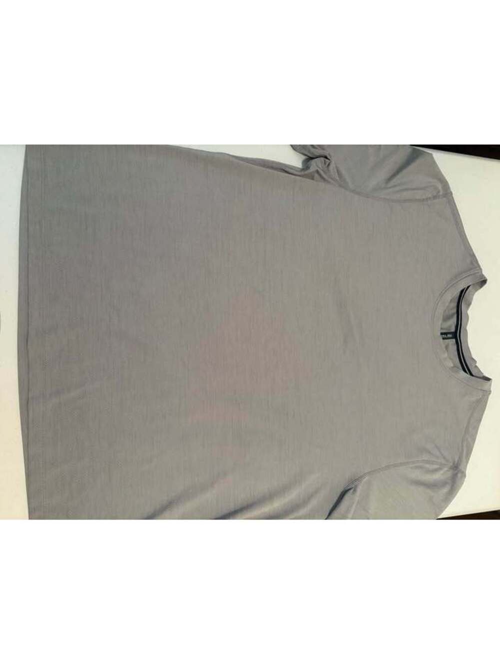 Ten Thousand Men’s Large Versatile Training Shirt Gray Mesh Performance